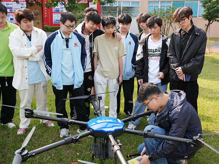 广州新华无人机体验课 广州新华无人机体验课